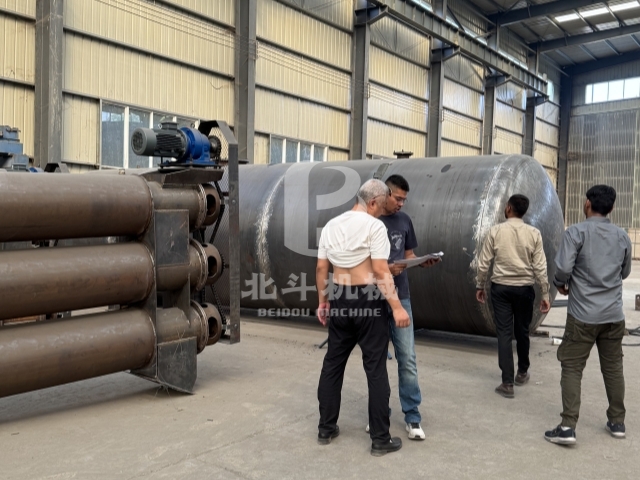 北斗機械炭化爐_20250904084121_317_6_副本.jpg
